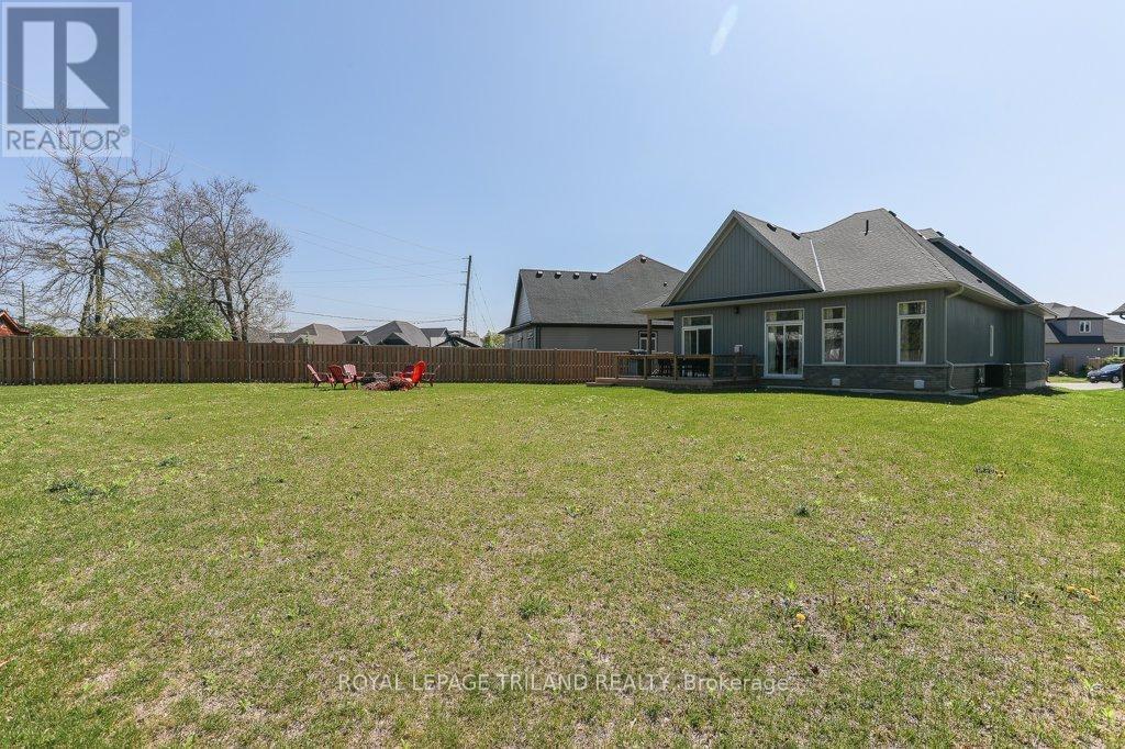 












45 COMPASS TRAIL

,
Central Elgin (Port Stanley),




Ontario
N5L0B4

