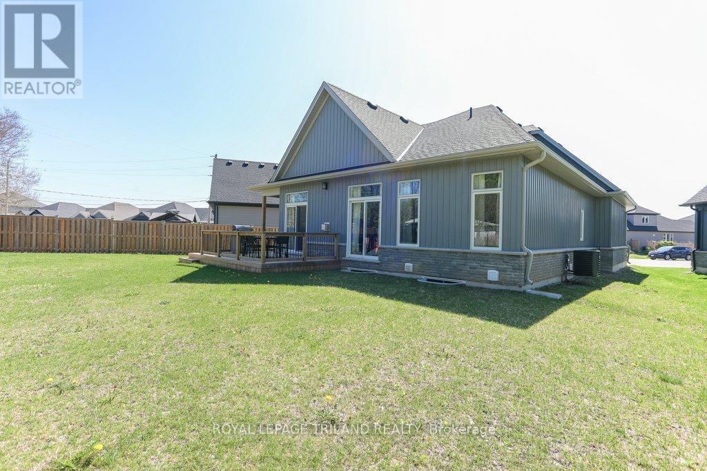 












45 COMPASS TRAIL

,
Central Elgin (Port Stanley),




Ontario
N5L0B4

