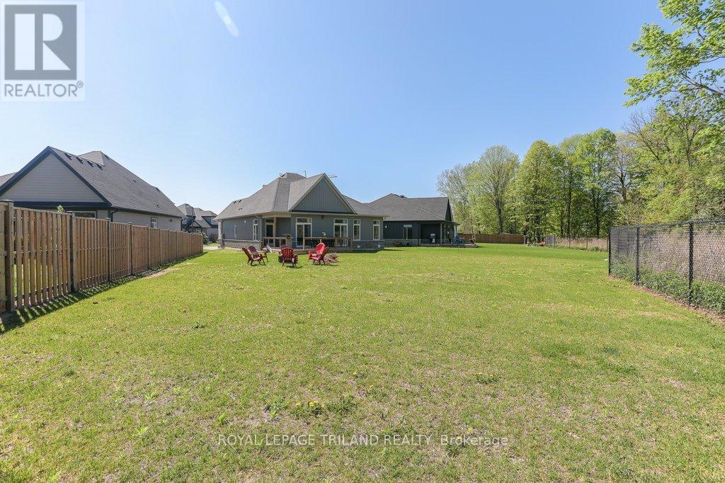 












45 COMPASS TRAIL

,
Central Elgin (Port Stanley),




Ontario
N5L0B4

