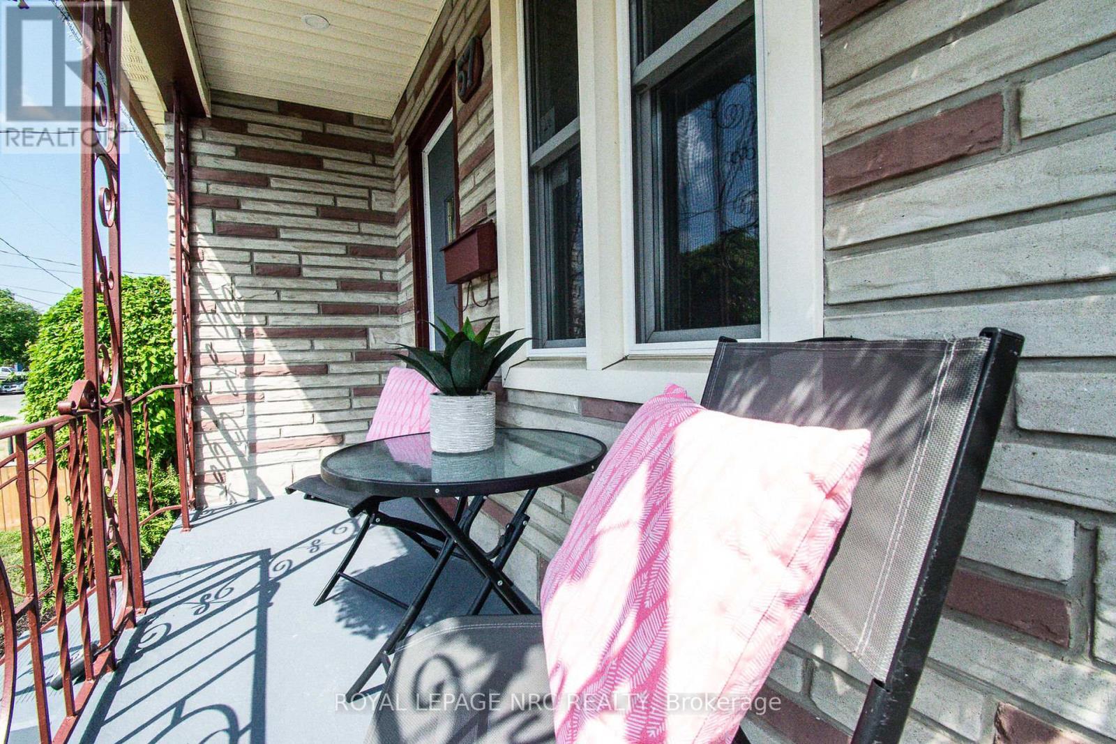 












57 HAMILTON STREET

,
St. Catharines (Western Hill),




Ontario
L2S1K8

