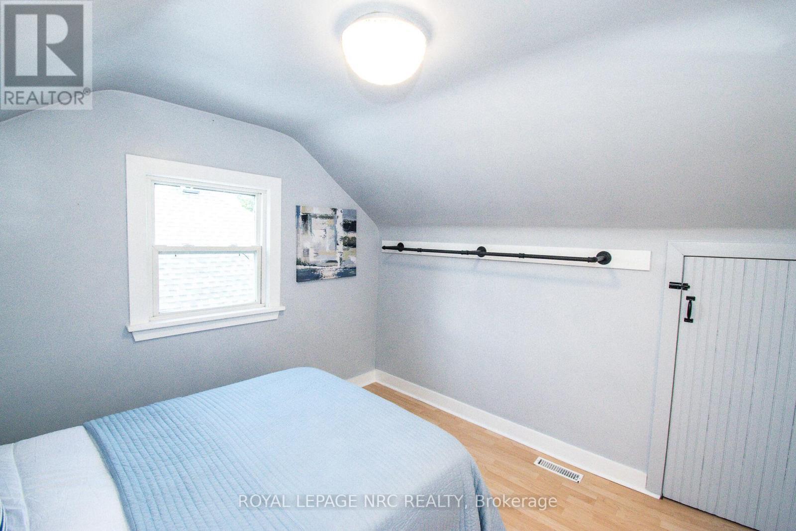 












57 HAMILTON STREET

,
St. Catharines (Western Hill),




Ontario
L2S1K8

