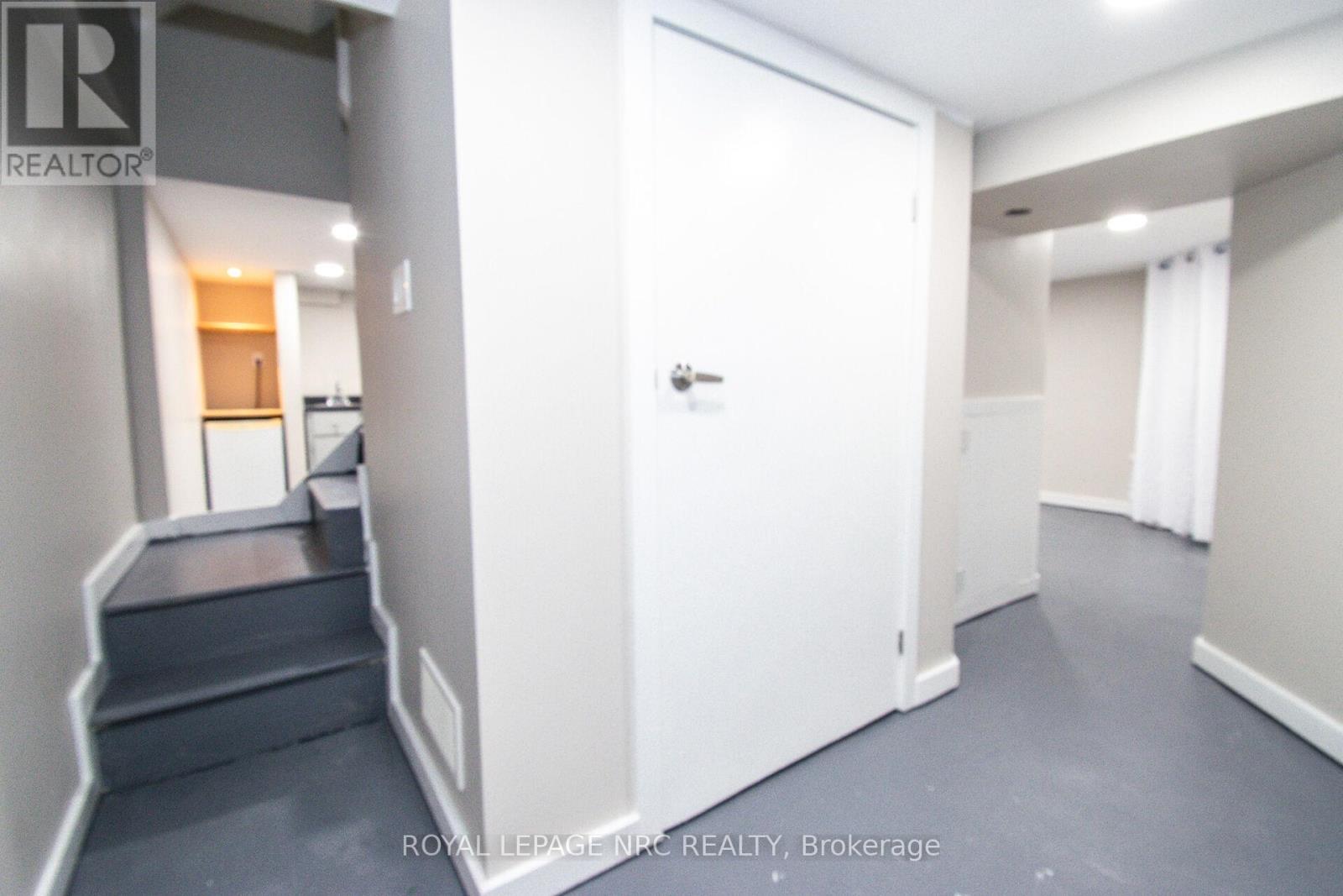 












57 HAMILTON STREET

,
St. Catharines (Western Hill),




Ontario
L2S1K8

