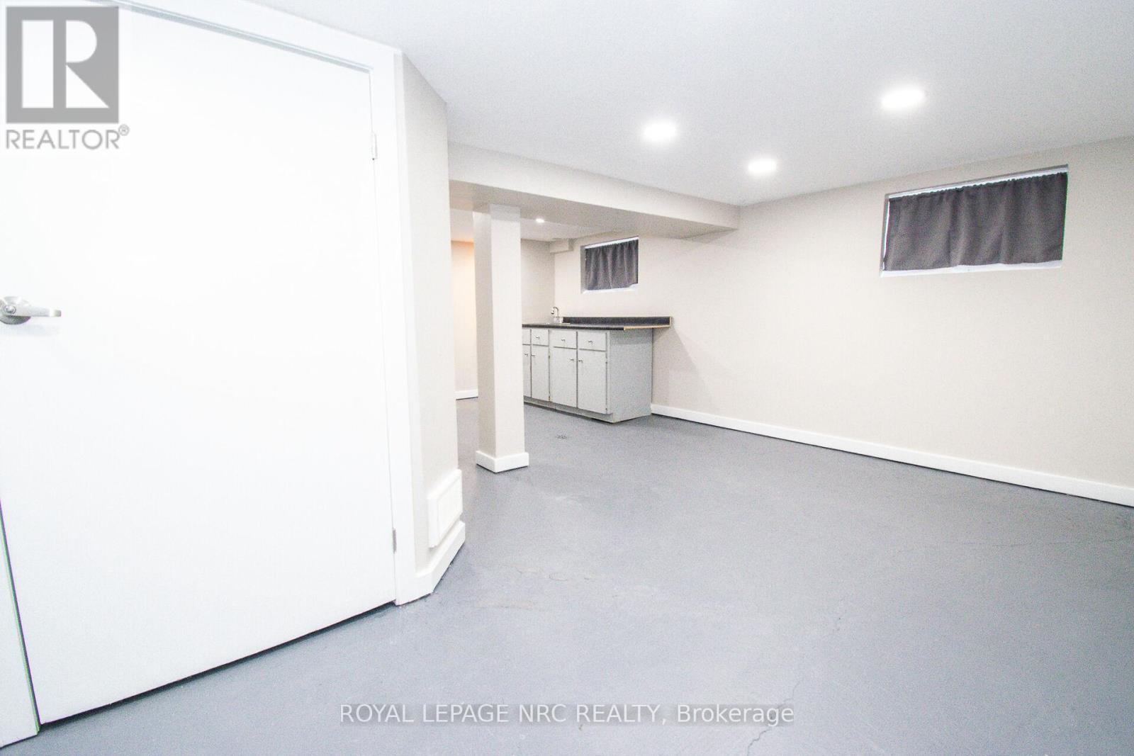 












57 HAMILTON STREET

,
St. Catharines (Western Hill),




Ontario
L2S1K8

