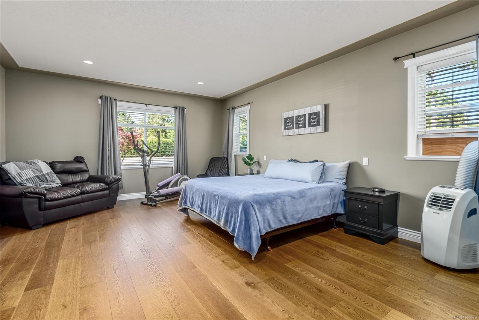 









48


Mills

Rd,
Courtenay,




BC
V9N 3L3

