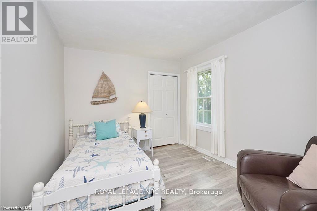 












213 SCHOOLEY ROAD

,
Fort Erie (Crystal Beach),




Ontario
L0S1B0

