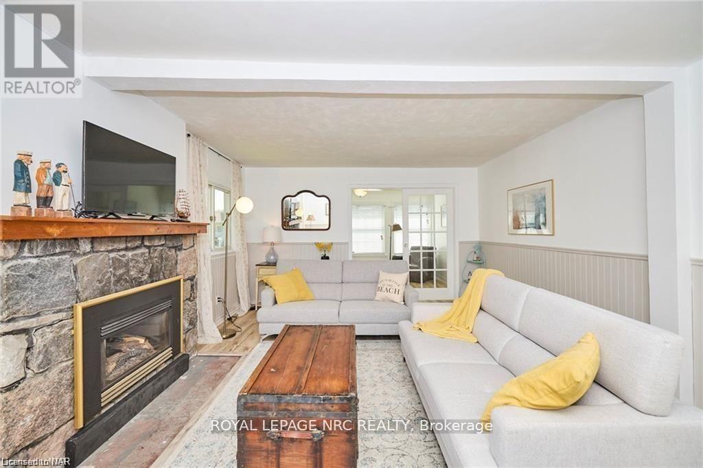 












213 SCHOOLEY ROAD

,
Fort Erie (Crystal Beach),




Ontario
L0S1B0

