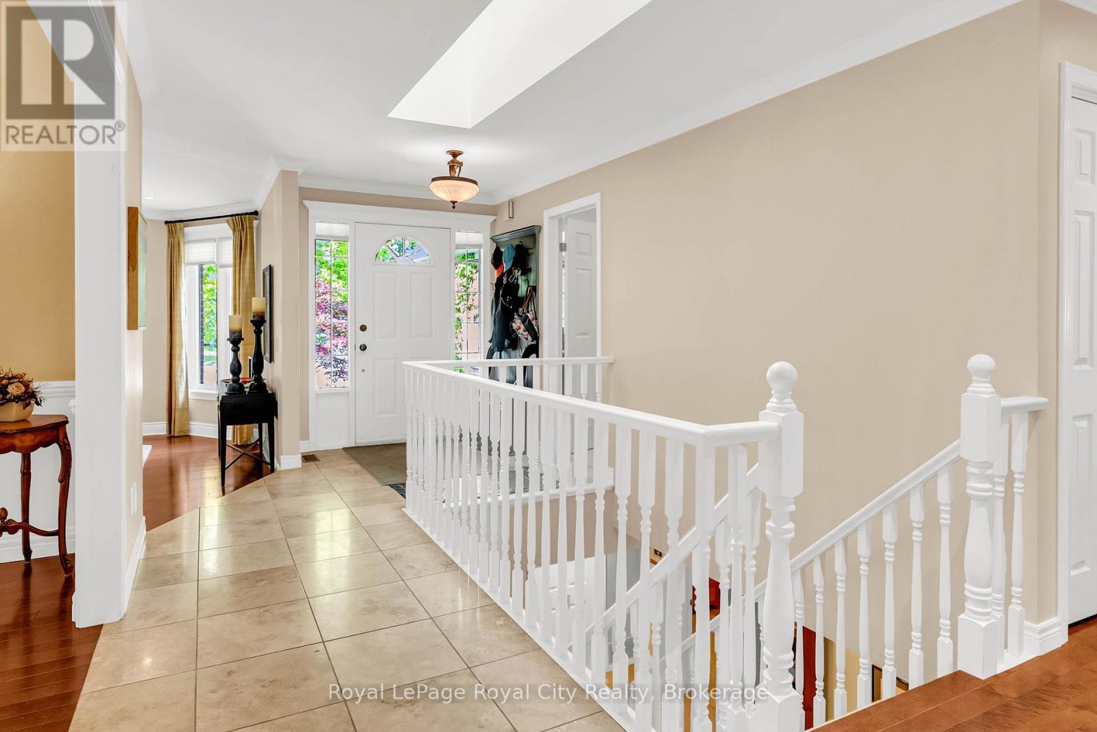 












12 WOOD DUCK COURT

,
Guelph (Kortright Hills),




Ontario
N1C1B1

