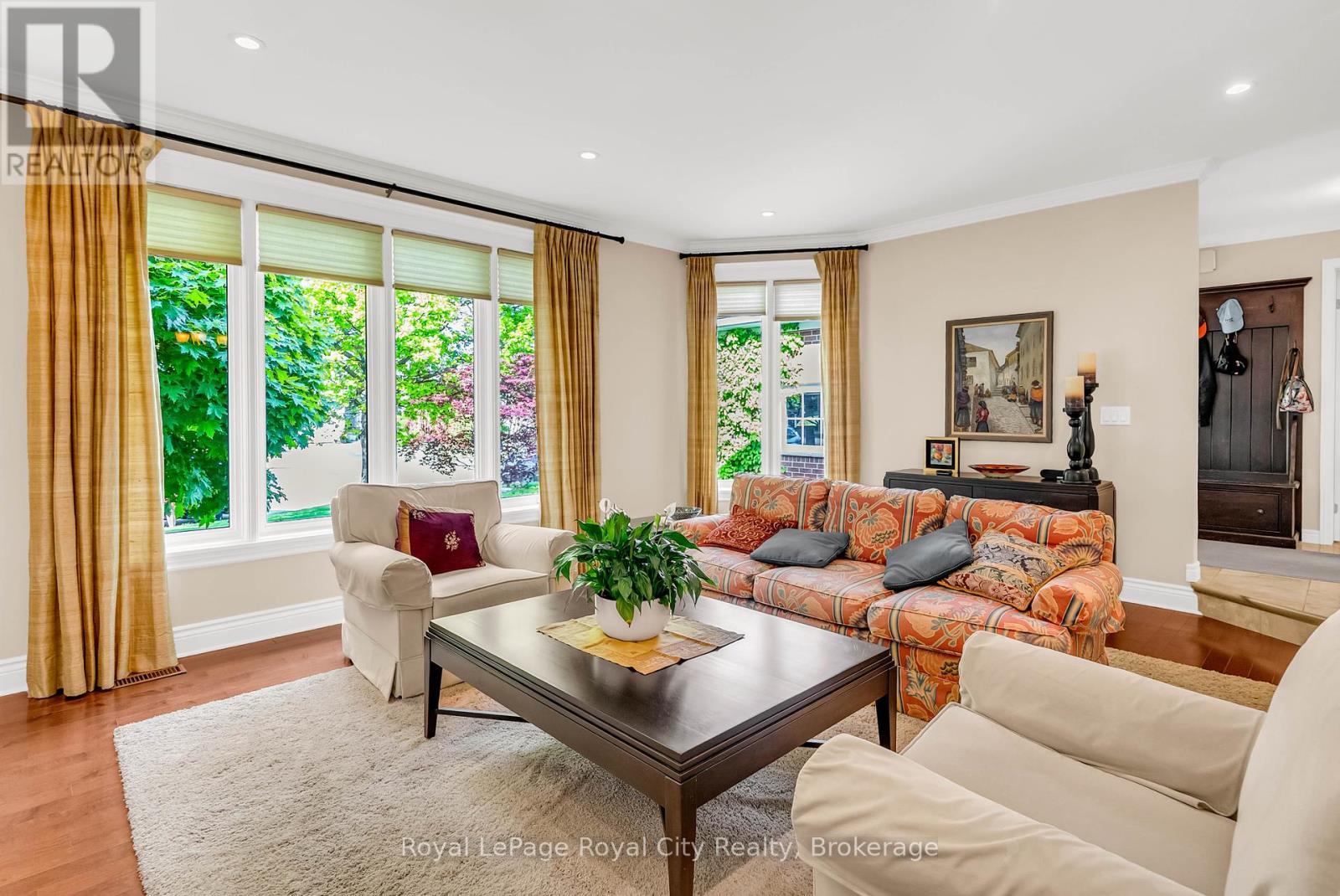 












12 WOOD DUCK COURT

,
Guelph (Kortright Hills),




Ontario
N1C1B1

