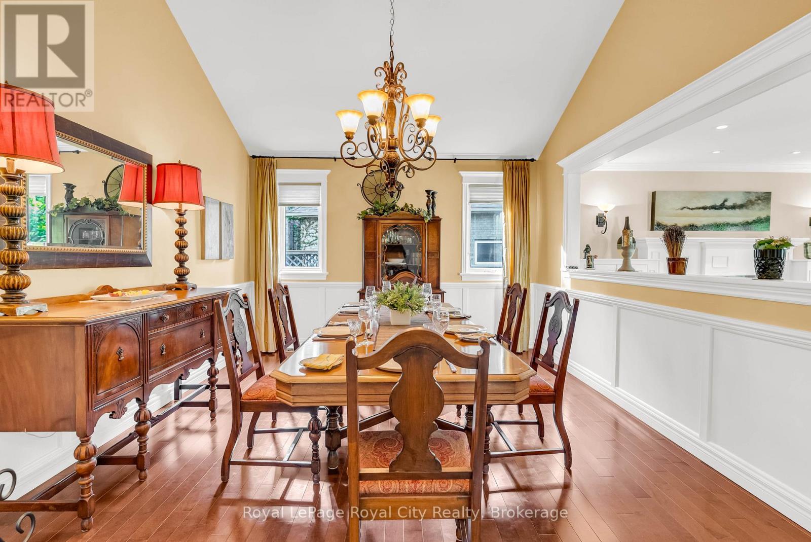 












12 WOOD DUCK COURT

,
Guelph (Kortright Hills),




Ontario
N1C1B1

