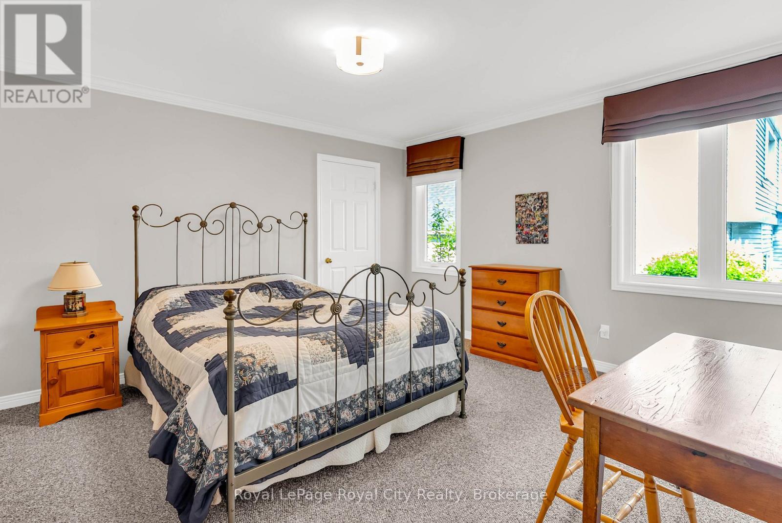 












12 WOOD DUCK COURT

,
Guelph (Kortright Hills),




Ontario
N1C1B1

