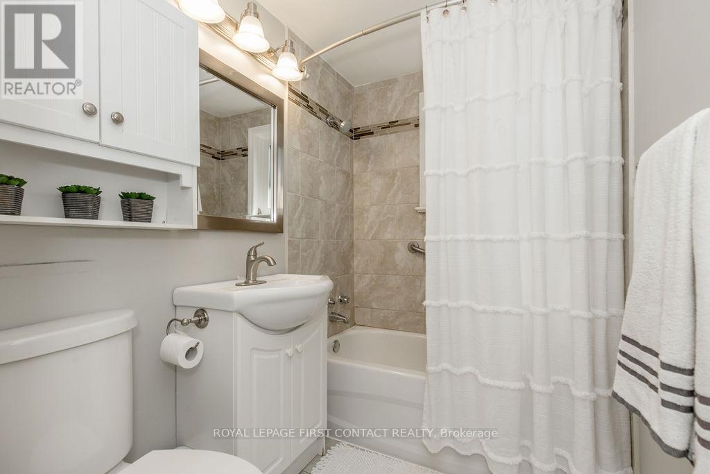 












315 CRAWFORD STREET

,
Orillia,




Ontario
L3V1K2


