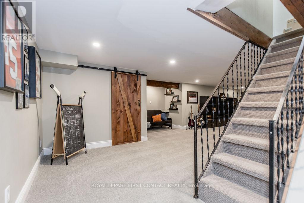 












315 CRAWFORD STREET

,
Orillia,




Ontario
L3V1K2

