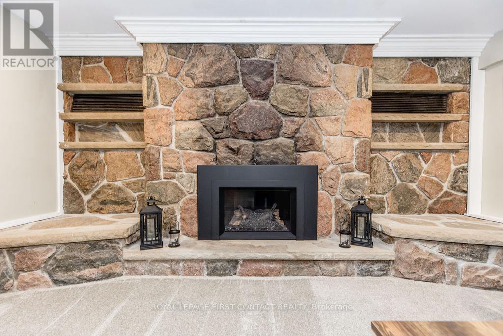 












315 CRAWFORD STREET

,
Orillia,




Ontario
L3V1K2


