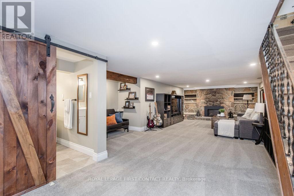 












315 CRAWFORD STREET

,
Orillia,




Ontario
L3V1K2

