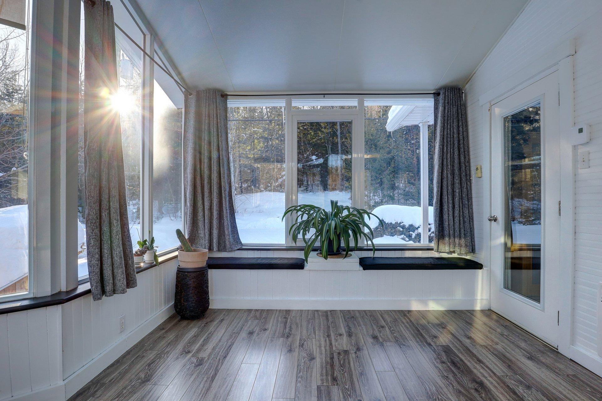 









455


Rue de la Brème

,
Saint-Denis-de-Brompton,




QC
J0B2P0

