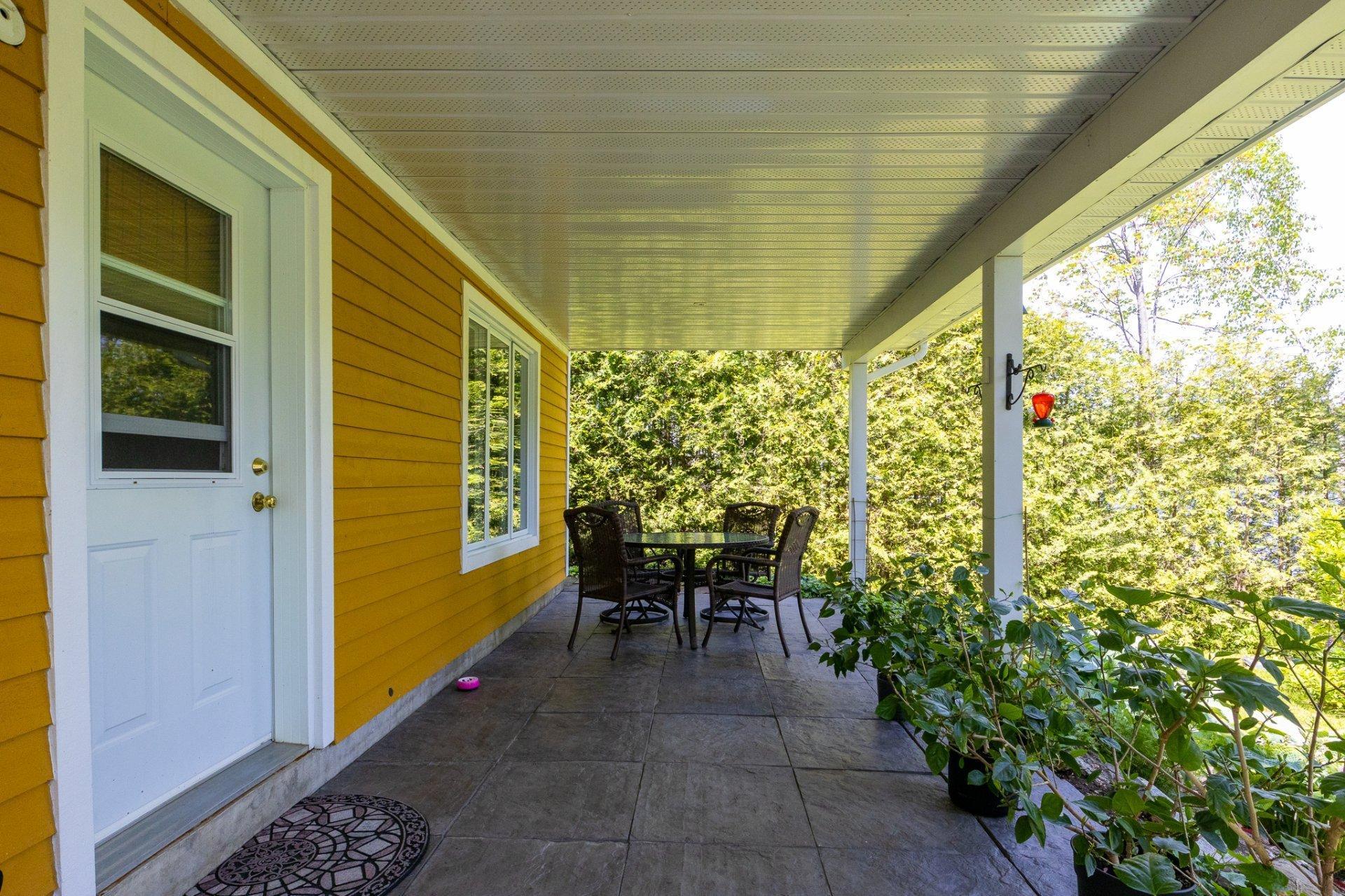 









455


Rue de la Brème

,
Saint-Denis-de-Brompton,




QC
J0B2P0

