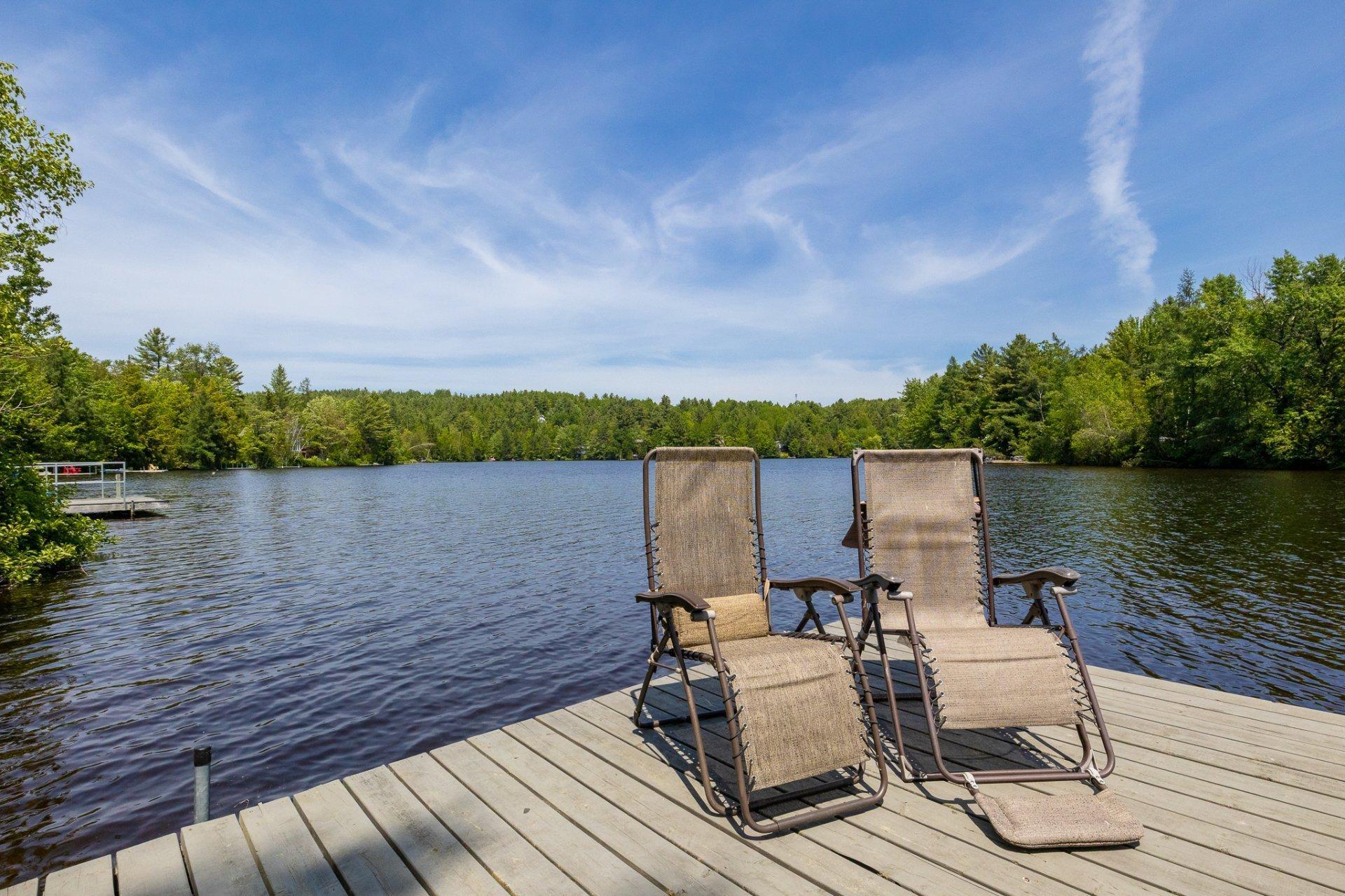 









455


Rue de la Brème

,
Saint-Denis-de-Brompton,




QC
J0B2P0

