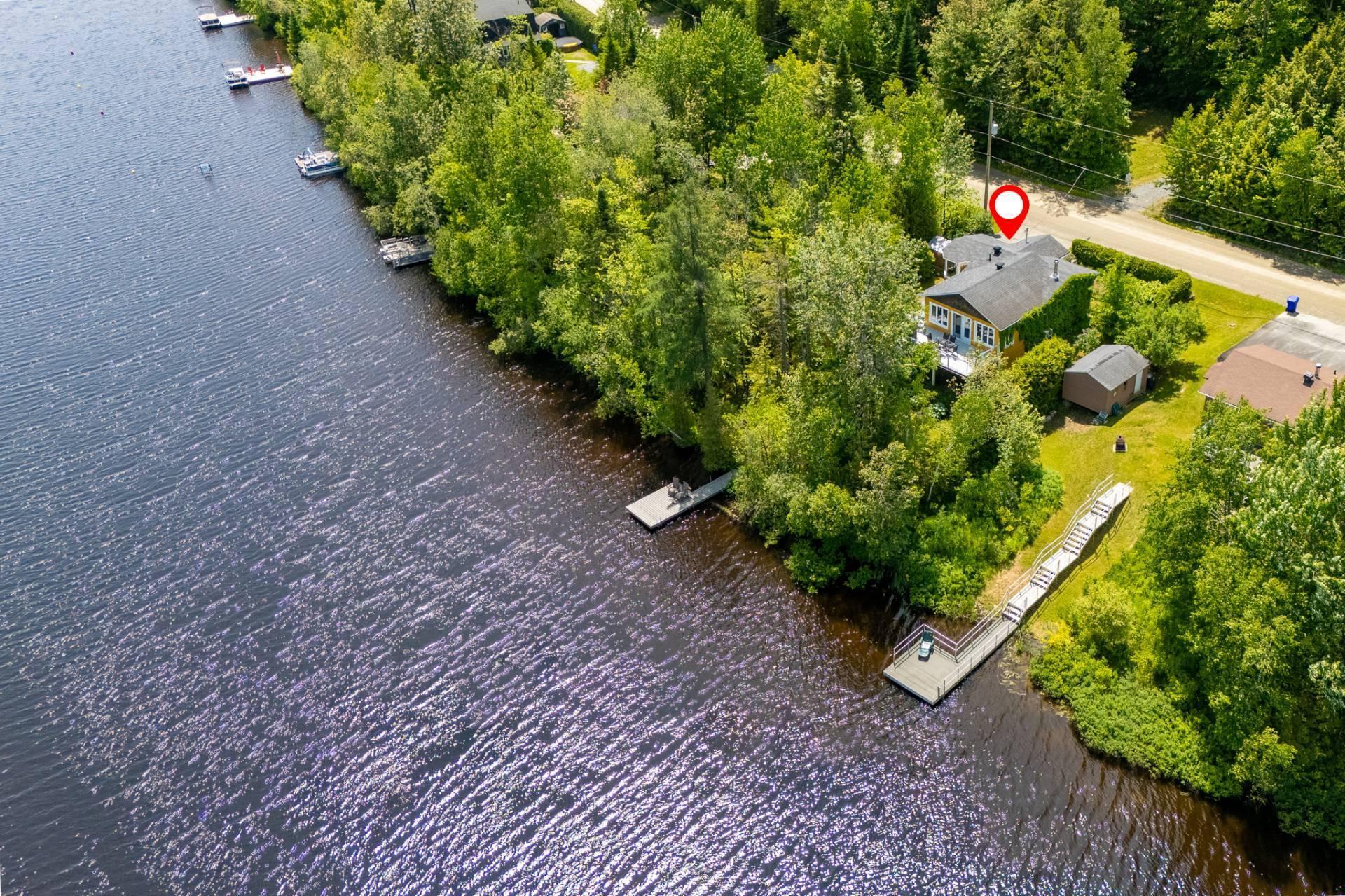 









455


Rue de la Brème

,
Saint-Denis-de-Brompton,




QC
J0B2P0

