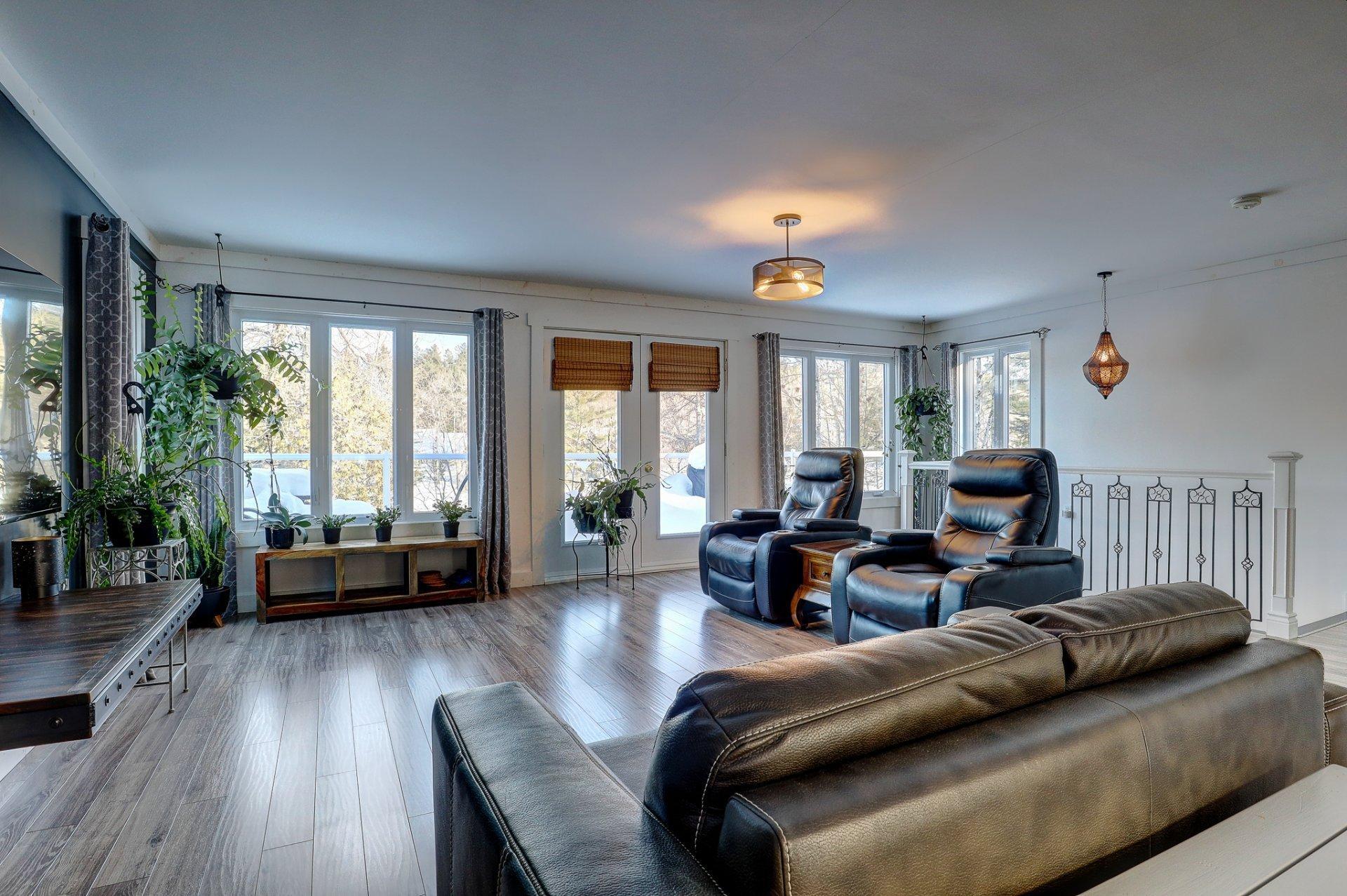 









455


Rue de la Brème

,
Saint-Denis-de-Brompton,




QC
J0B2P0

