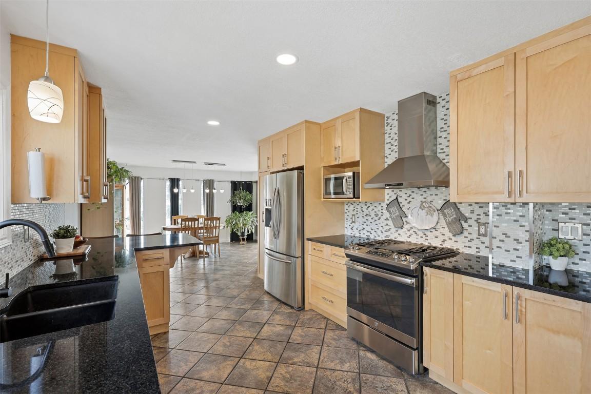 









1278


Kimberley

Crescent,
Kamloops,




BC
V2B 3B7

