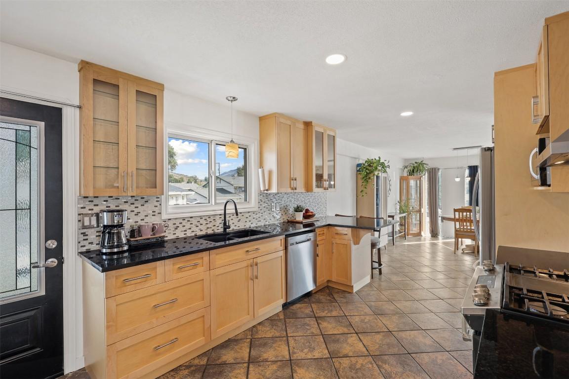 









1278


Kimberley

Crescent,
Kamloops,




BC
V2B 3B7

