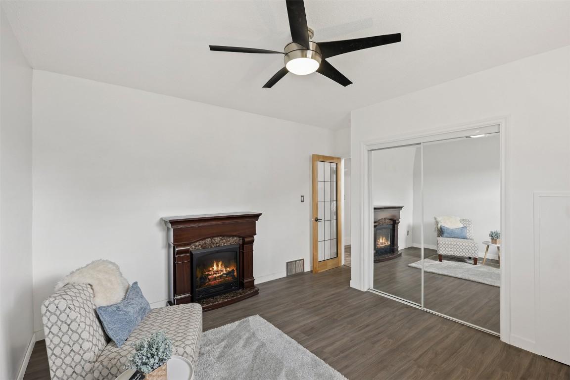 









1278


Kimberley

Crescent,
Kamloops,




BC
V2B 3B7

