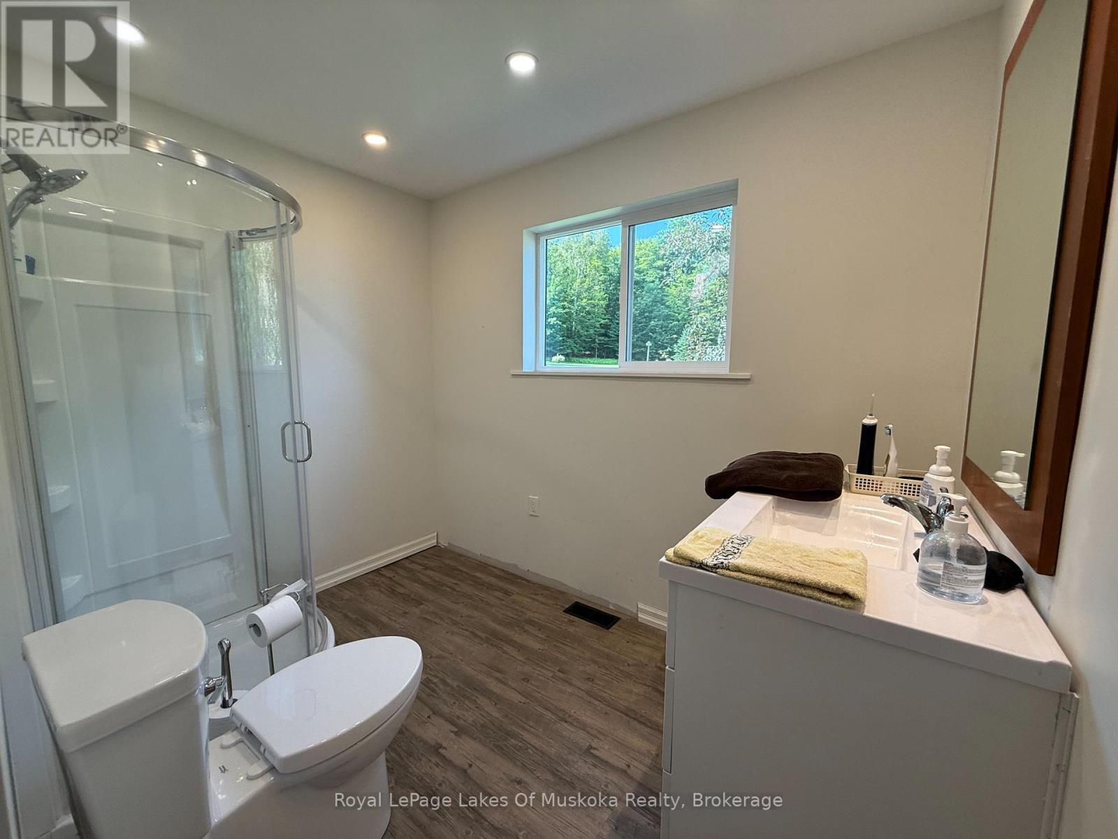 












48 KITCHEN ROAD S

,
Huntsville (Brunel),




Ontario
P1H2K8

