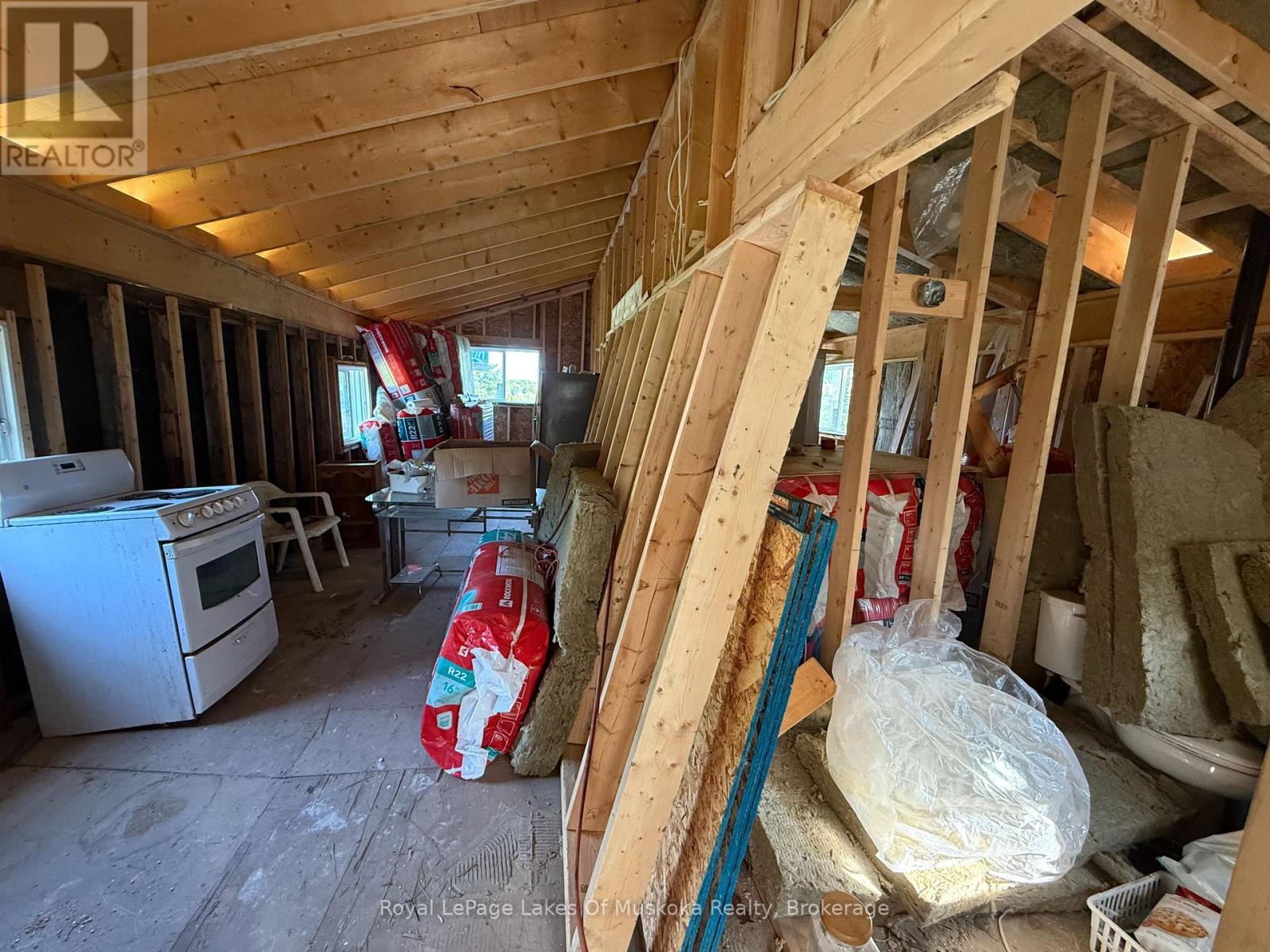 












48 KITCHEN ROAD S

,
Huntsville (Brunel),




Ontario
P1H2K8

