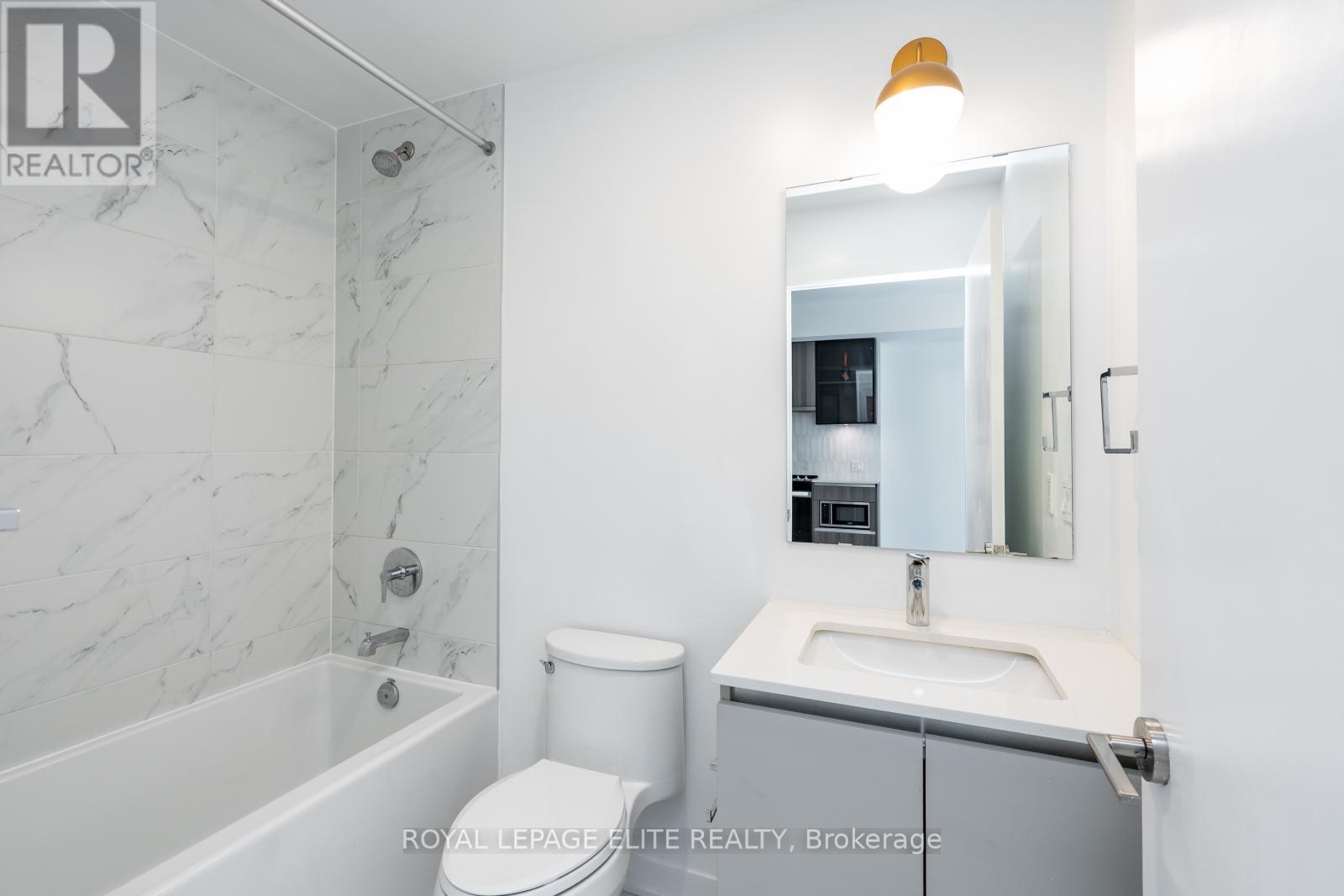 












418 - 405 DUNDAS STREET

,
Oakville,




Ontario
L6M4M2

