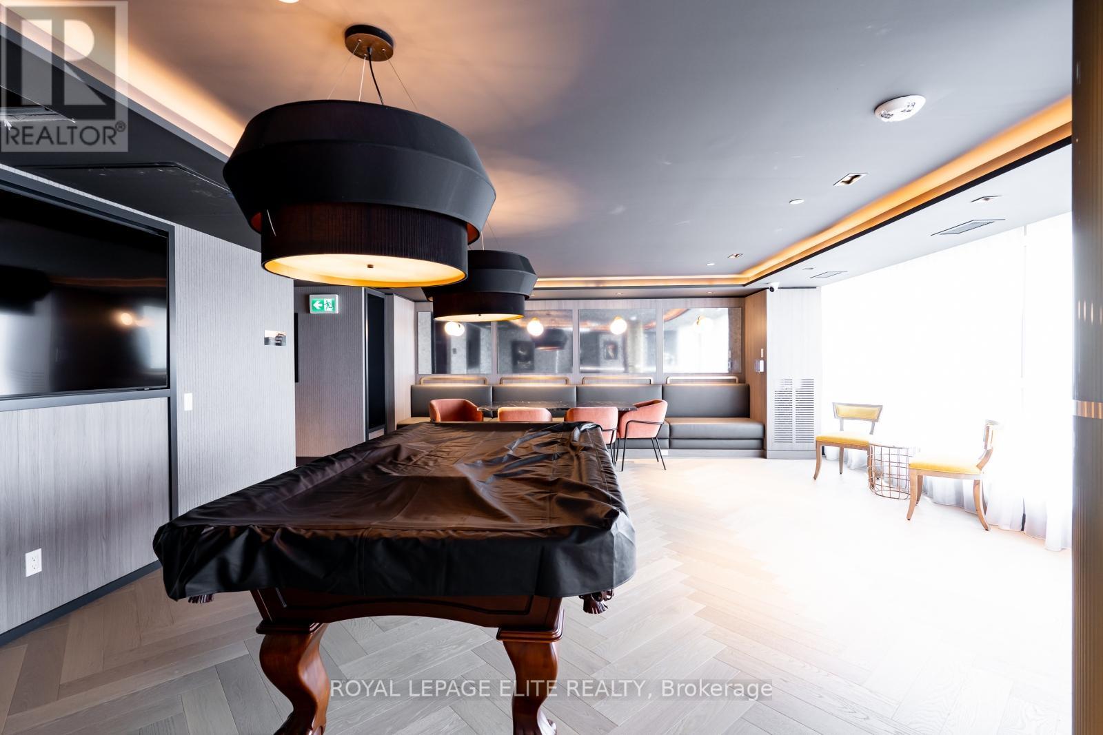 












418 - 405 DUNDAS STREET

,
Oakville,




Ontario
L6M4M2

