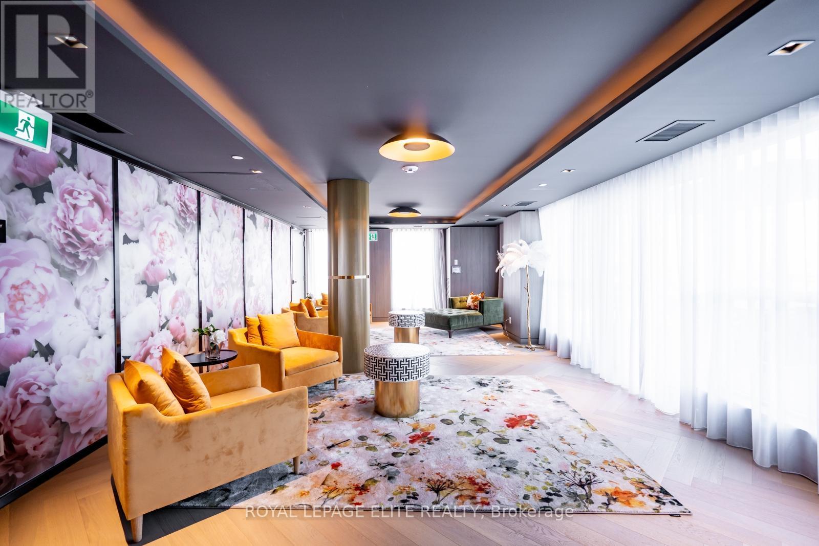 












418 - 405 DUNDAS STREET

,
Oakville,




Ontario
L6M4M2

