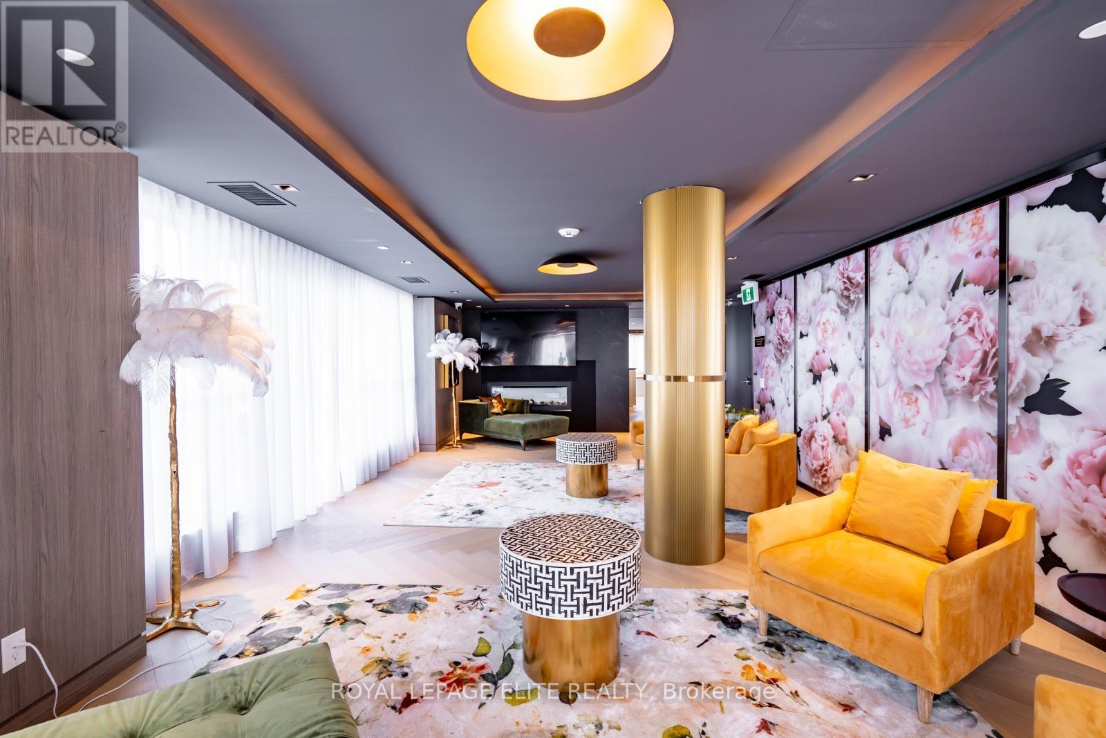 












418 - 405 DUNDAS STREET

,
Oakville,




Ontario
L6M4M2

