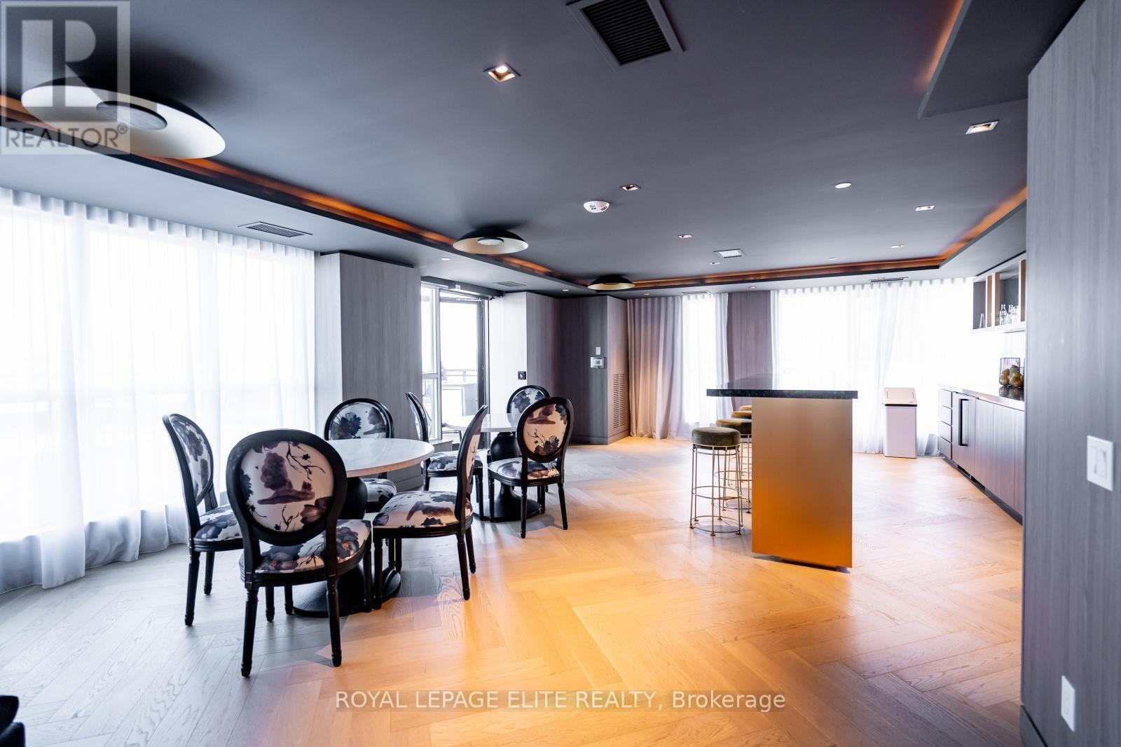 












418 - 405 DUNDAS STREET

,
Oakville,




Ontario
L6M4M2

