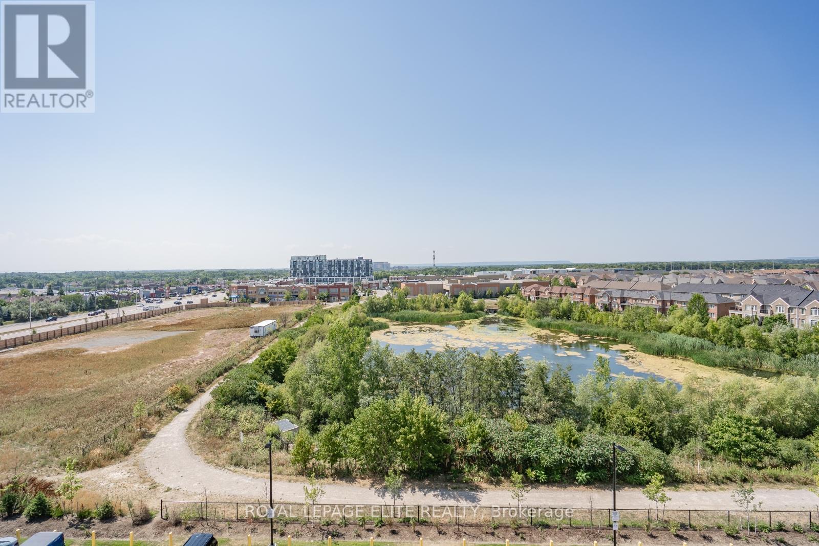 












418 - 405 DUNDAS STREET

,
Oakville,




Ontario
L6M4M2

