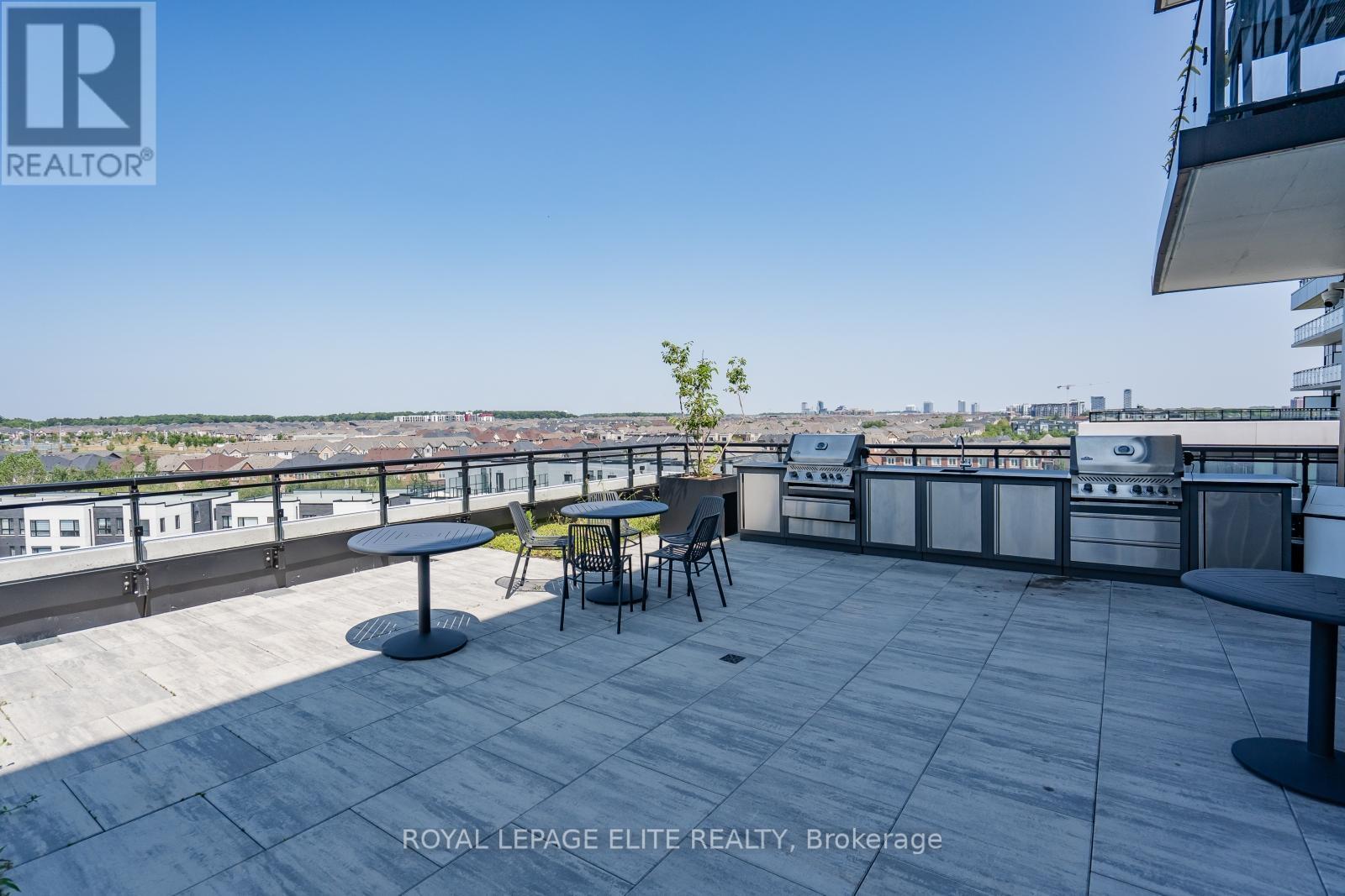 












418 - 405 DUNDAS STREET

,
Oakville,




Ontario
L6M4M2

