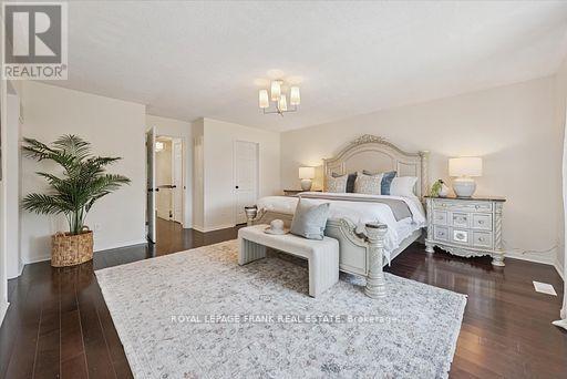 












20 REGATTA CRESCENT

,
Whitby (Port Whitby),




Ontario
L1N9V2


