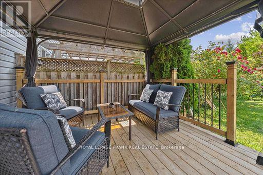 












20 REGATTA CRESCENT

,
Whitby (Port Whitby),




Ontario
L1N9V2

