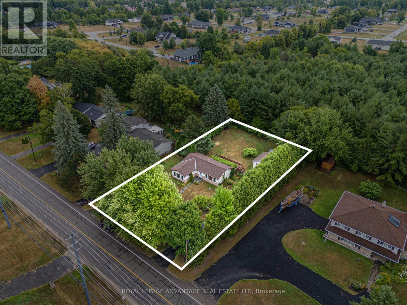 












77 GOLF CLUB ROAD

,
Rideau Lakes,




Ontario
K7A4S5

