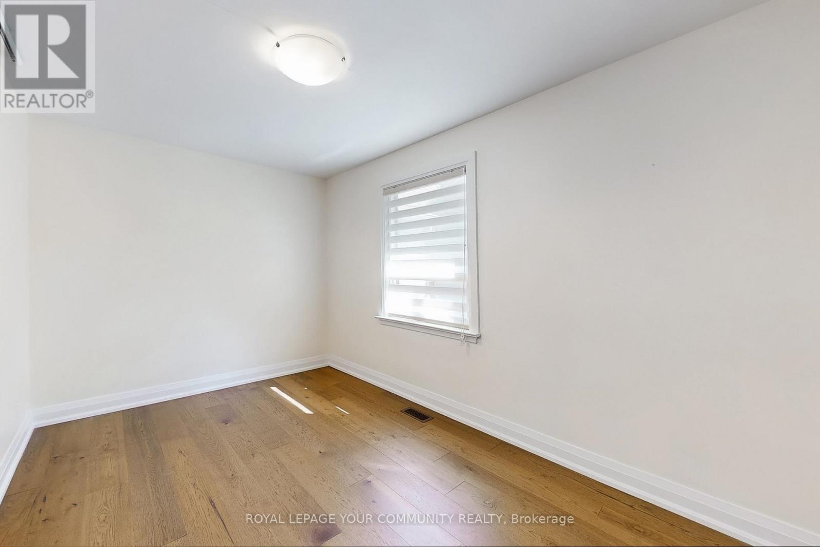 












7 GODDARD STREET

,
Toronto,




Ontario
M3H5C5

