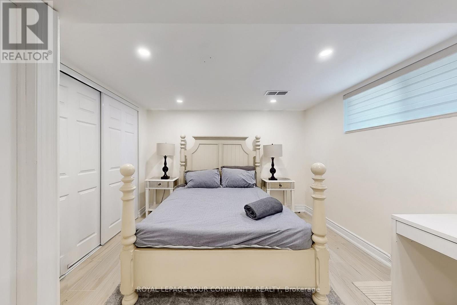 












7 GODDARD STREET

,
Toronto,




Ontario
M3H5C5

