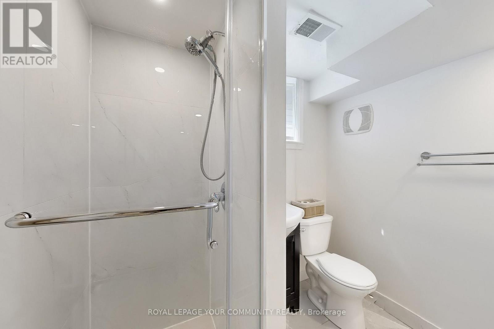 












7 GODDARD STREET

,
Toronto,




Ontario
M3H5C5

