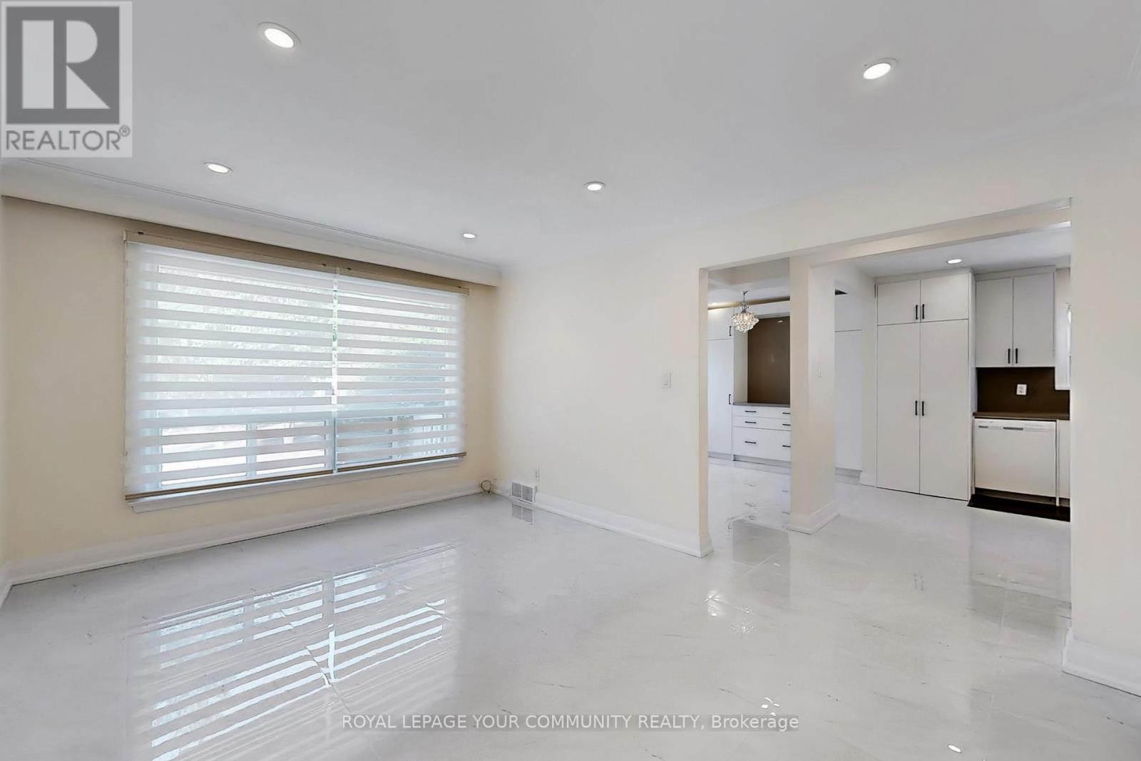 












7 GODDARD STREET

,
Toronto,




Ontario
M3H5C5

