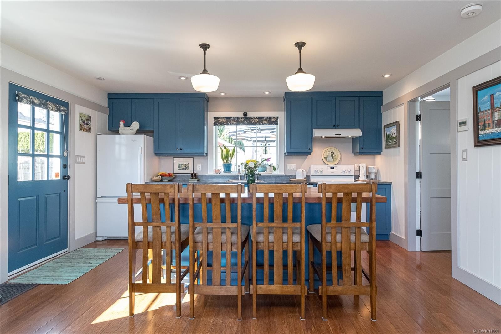 









9838


CROFT

St,
Chemainus,




BC
V0R 1K0

