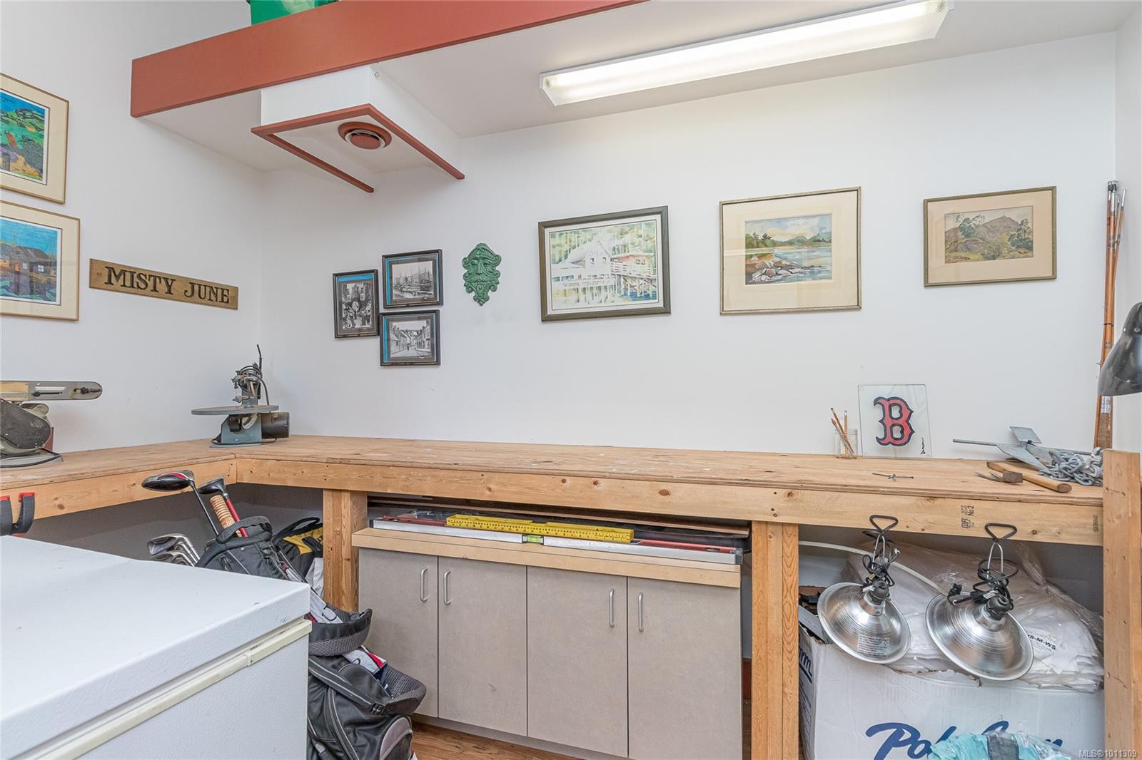 









9838


CROFT

St,
Chemainus,




BC
V0R 1K0


