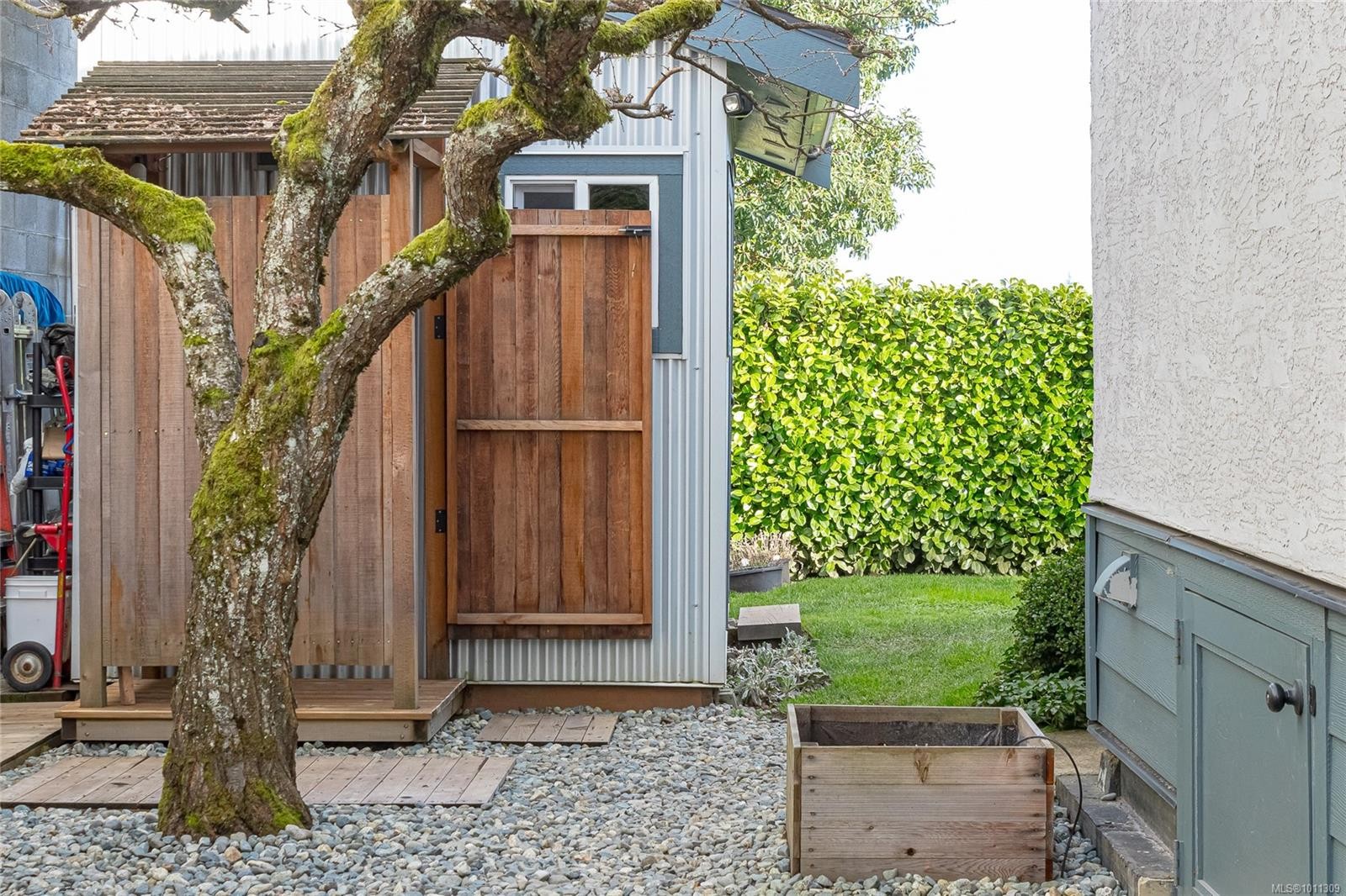 









9838


CROFT

St,
Chemainus,




BC
V0R 1K0

