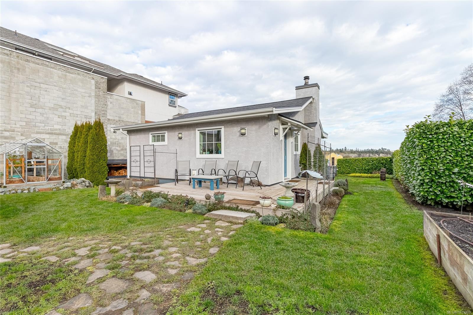 









9838


CROFT

St,
Chemainus,




BC
V0R 1K0

