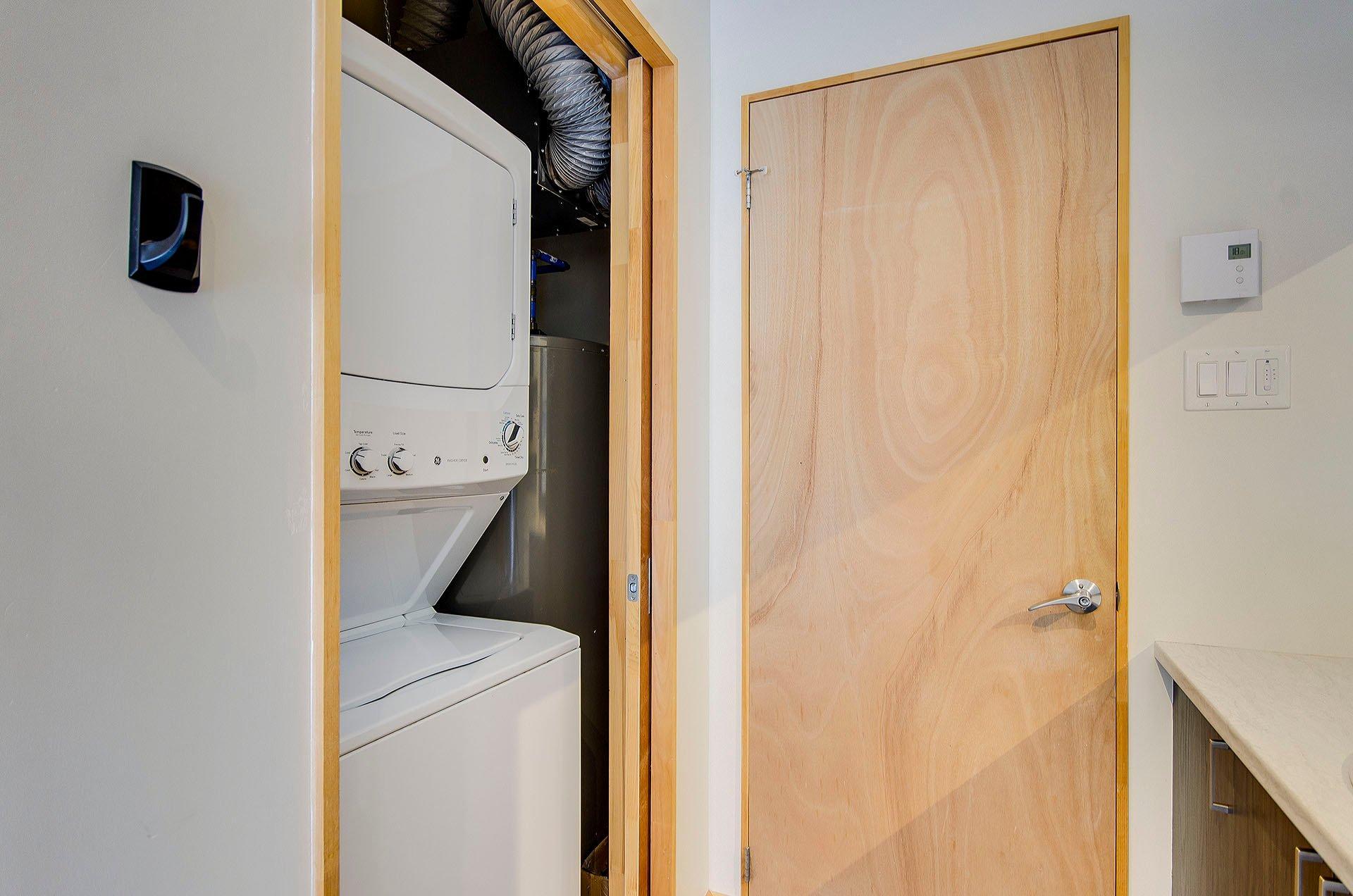 









265

 - 267


Ch. Seigneurial

,
Sutton,




QC
J0E2K0

