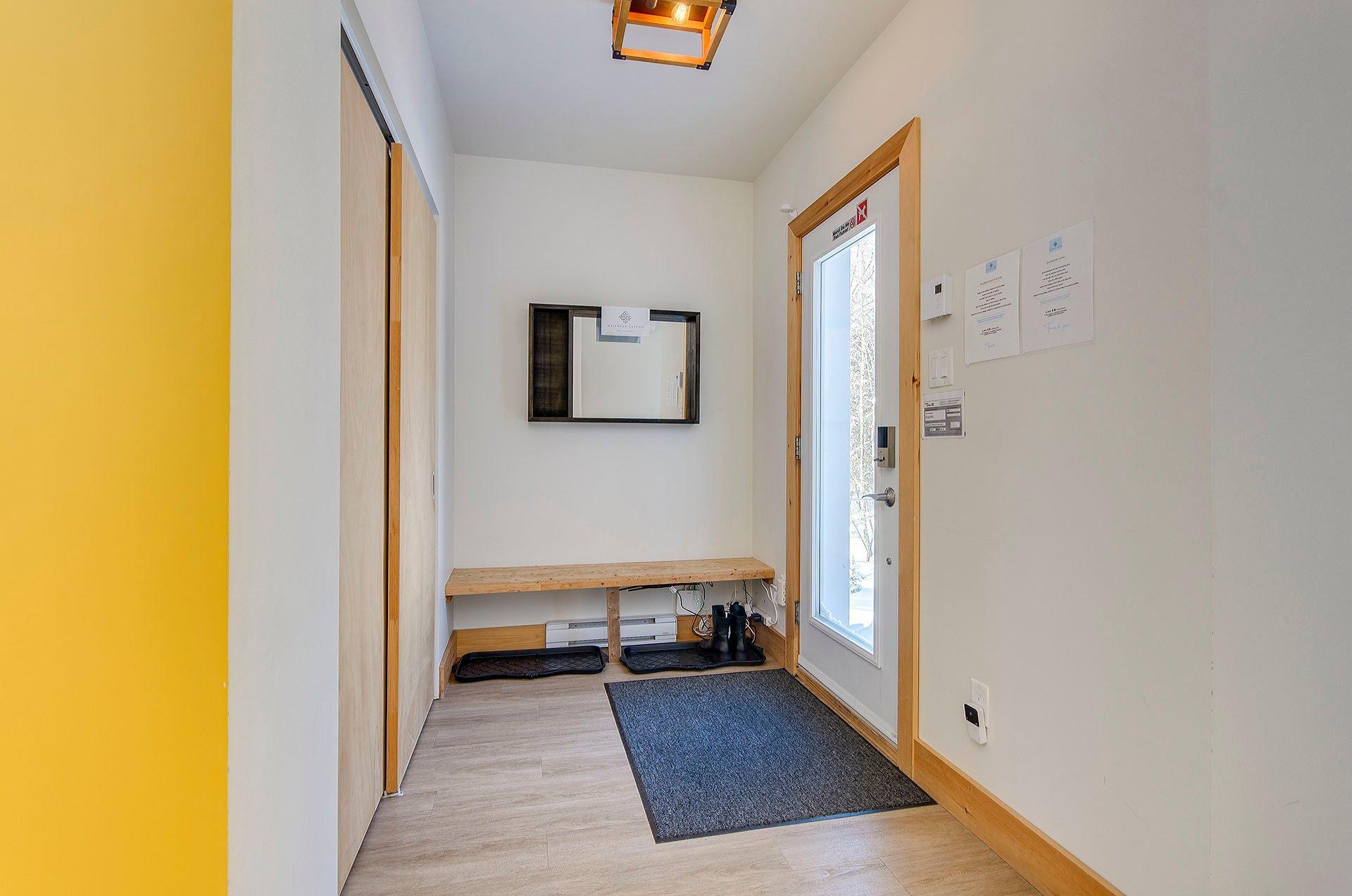 









265

 - 267


Ch. Seigneurial

,
Sutton,




QC
J0E2K0

