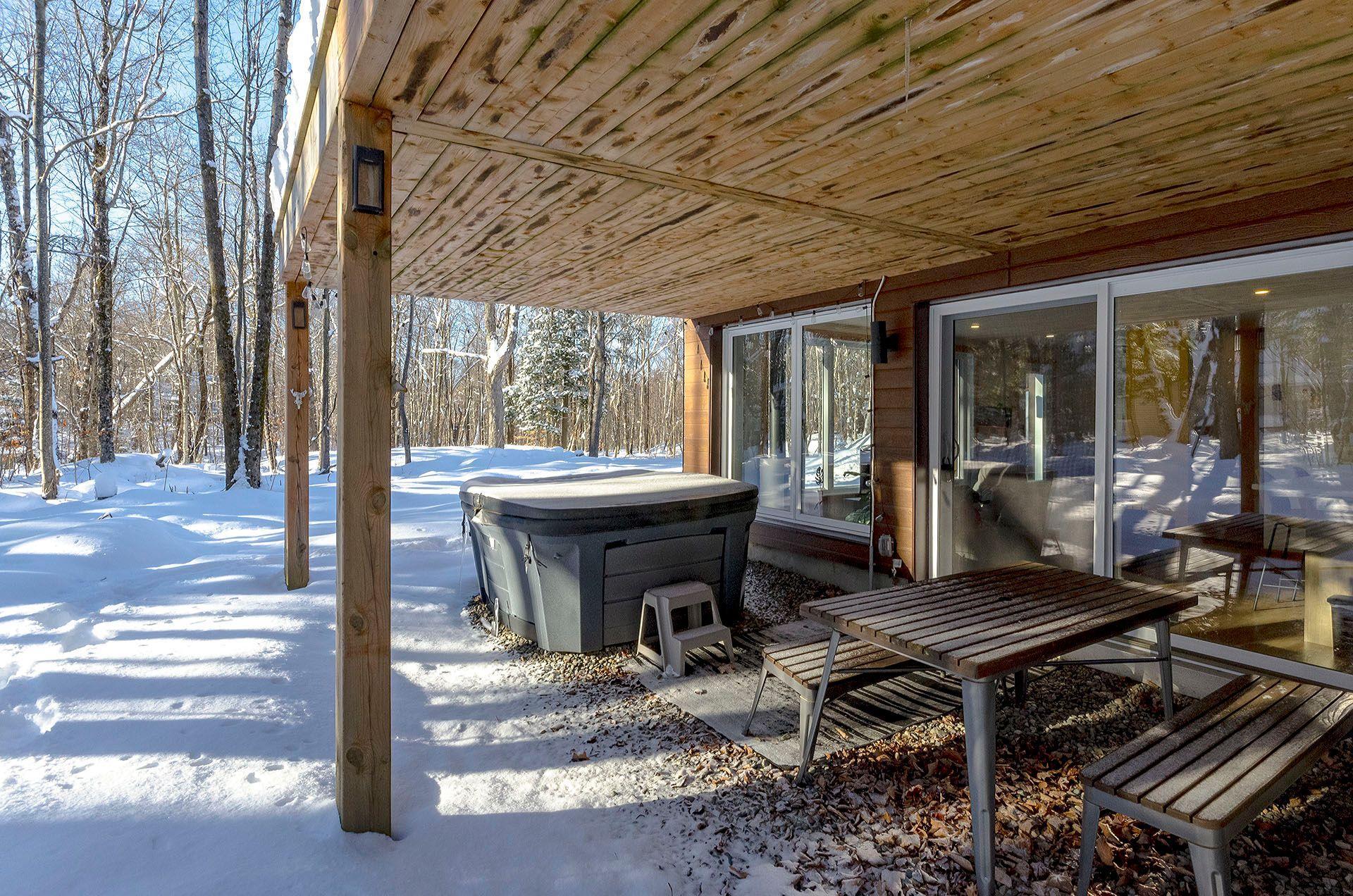 









265

 - 267


Ch. Seigneurial

,
Sutton,




QC
J0E2K0

