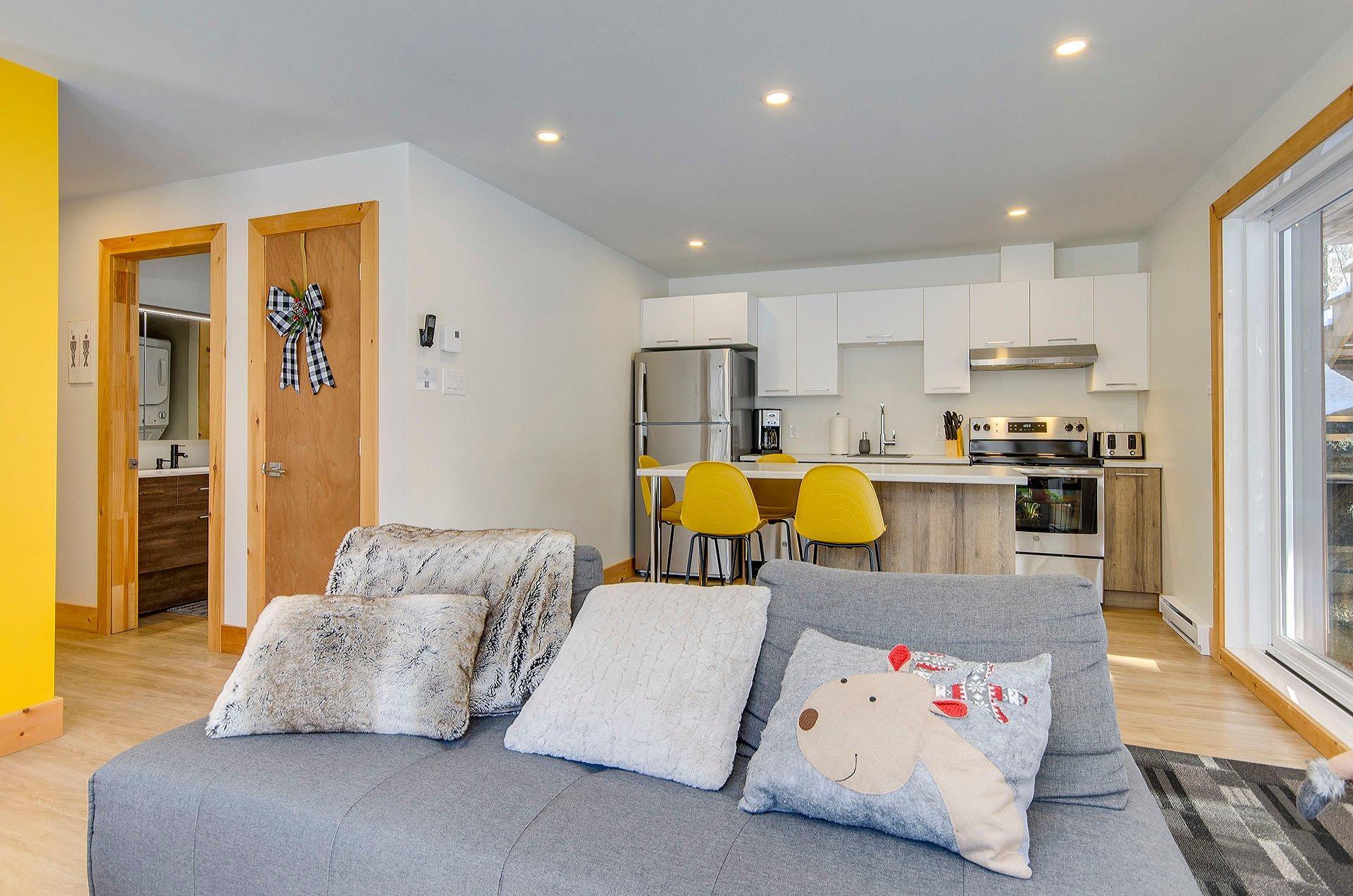 









265

 - 267


Ch. Seigneurial

,
Sutton,




QC
J0E2K0

